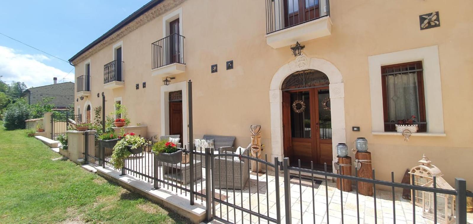 Dimora Dei Baldi - Rooms & Relax Fagnano Alto Экстерьер фото